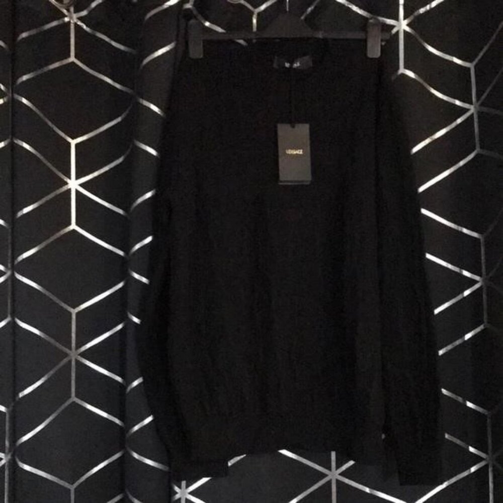 New Authentic Versace Crocodile Jacquard Wool Crew – Black  size 50